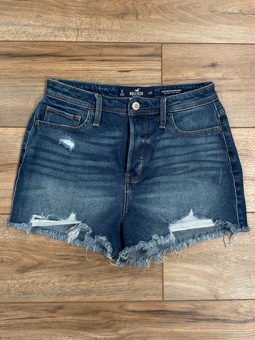 HOLLISTER High-rise Casual Denim Mom Short Shorts | Size 27
